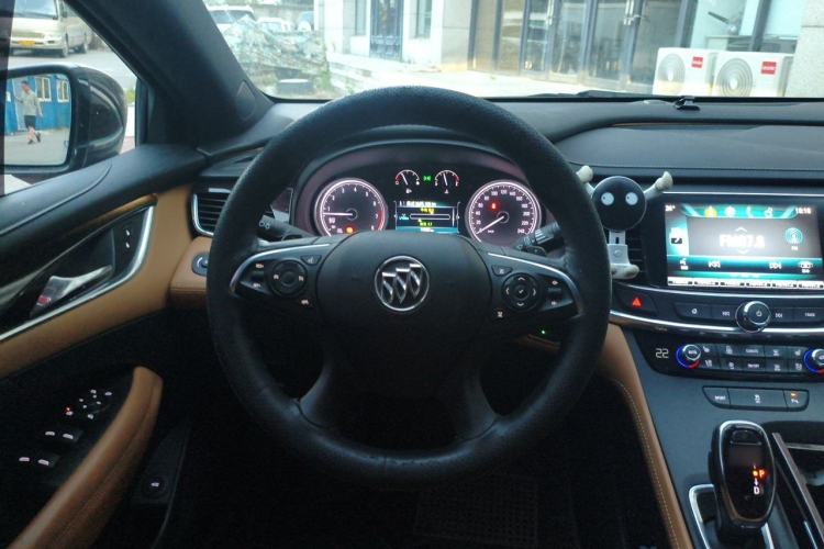 Used Buick LaCrosse 2016 20T Elite Edition Steering Wheel