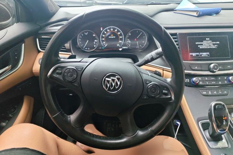 Used Buick LaCrosse 2016 28T Luxury Version Steering Wheel