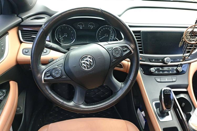 Used Buick LaCrosse 2016 20T Elite Edition Steering Wheel