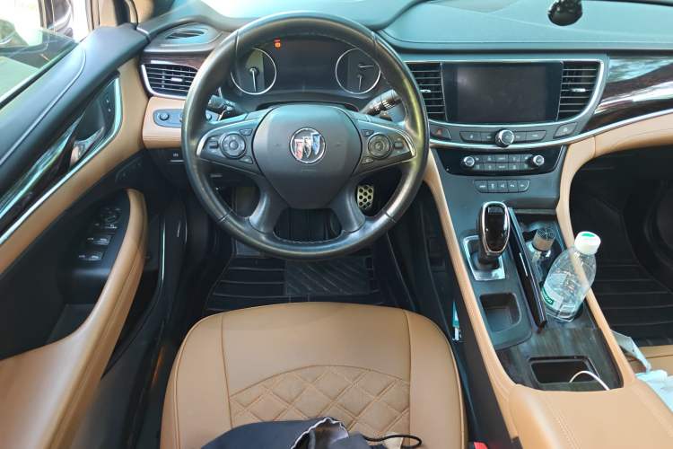 Used Buick LaCrosse 2016 28T Flagship Model Steering Wheel