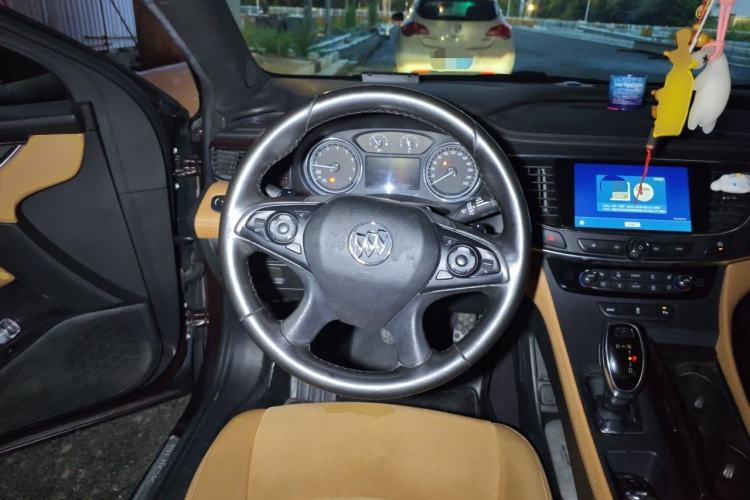 Used Buick LaCrosse 2016 20T Elite Edition Steering Wheel