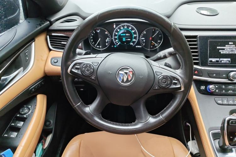Used Buick LaCrosse 2016 20T Luxury Model Steering Wheel