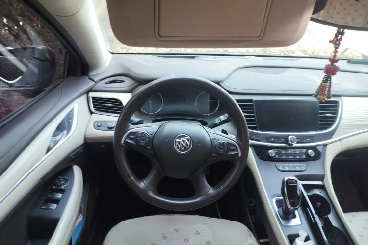 Used Buick LaCrosse 2016 30H Luxury Version Steering Wheel