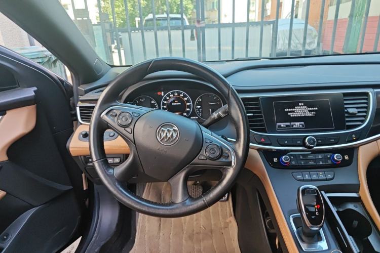 Used Buick LaCrosse 2016 20T Luxury Model Steering Wheel