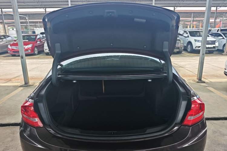 Used Buick LaCrosse 2016 20T Elite Edition Trunk