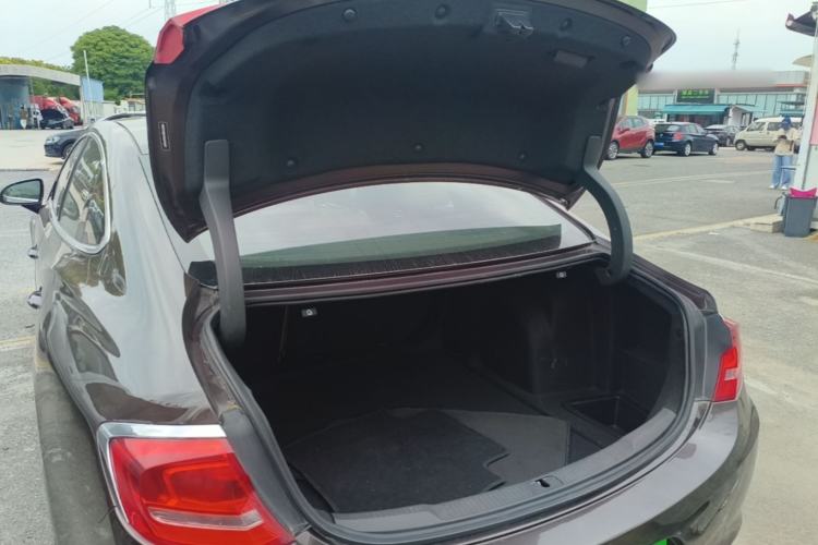 Used Buick LaCrosse 2016 20T Elite Edition Trunk