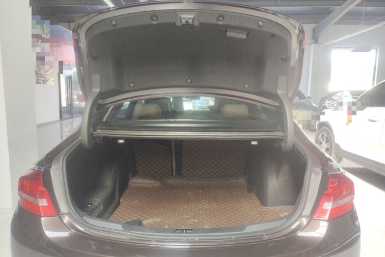 Used Buick LaCrosse 2016 20T Elite Edition Trunk