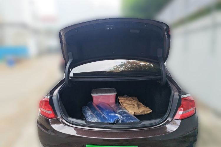 Used Buick LaCrosse 2016 28T Luxury Version Trunk