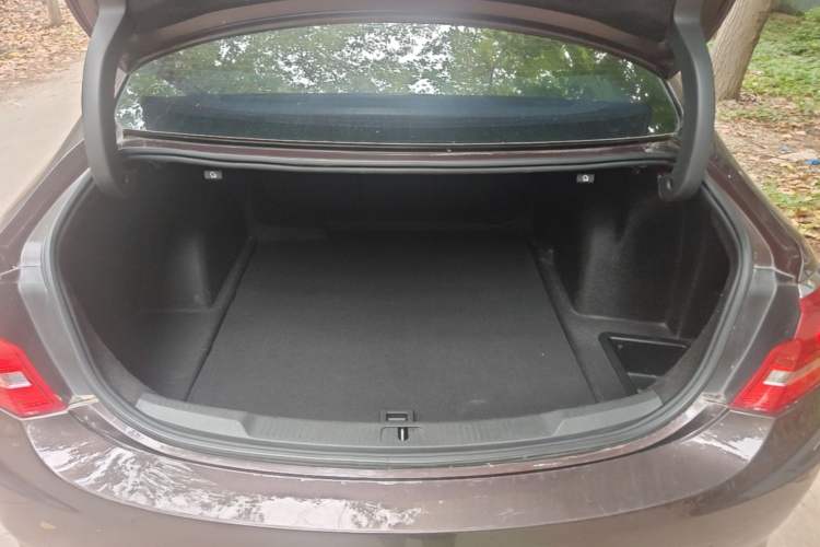 Used Buick LaCrosse 2016 Revised Version 28T Elite Edition Trunk