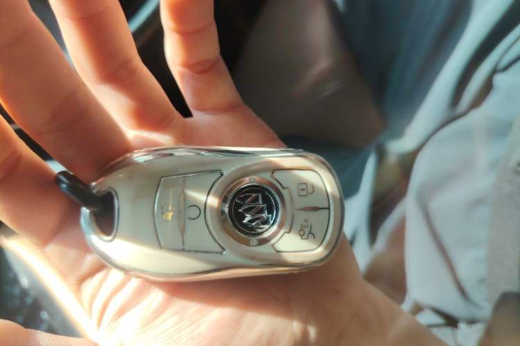 Used Buick LaCrosse 2016 20T Luxury Model Vehicle Key