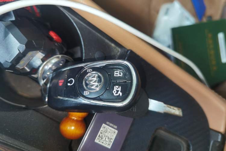 Used Buick LaCrosse 2016 28T Premium Edition Vehicle Key