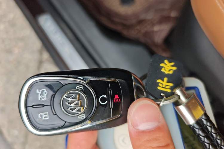 Used Buick LaCrosse 2016 20T Luxury Model Vehicle Key