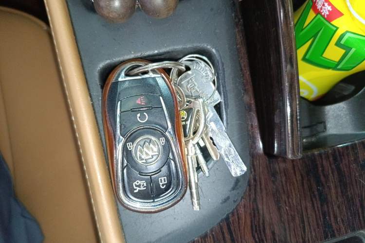 Used Buick LaCrosse 2016 20T Elite Edition Vehicle Key