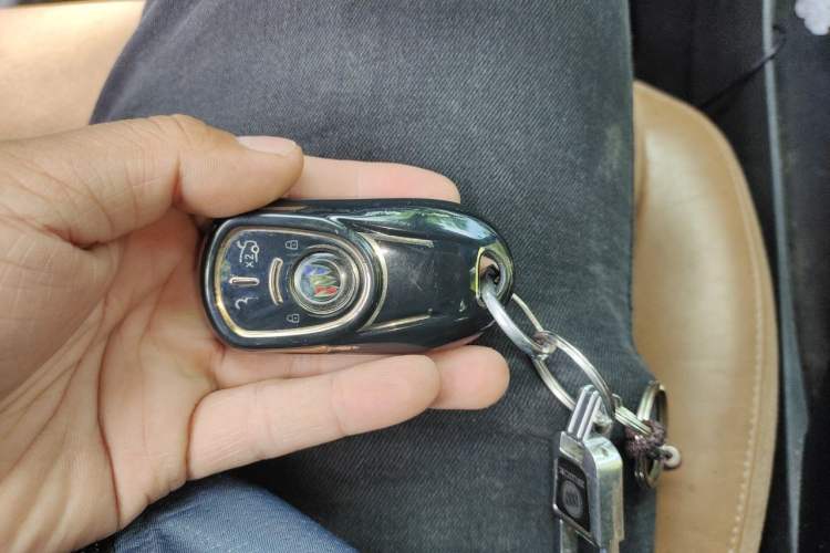 Used Buick LaCrosse 2016 20T Elite Edition Vehicle Key