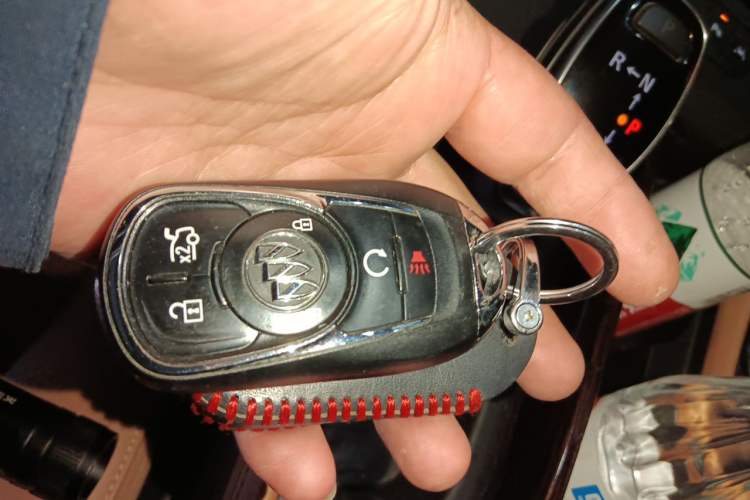 Used Buick LaCrosse 2016 28T Luxury Version Vehicle Key