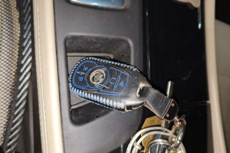 Used Buick LaCrosse 2016 30H Luxury Version Vehicle Key