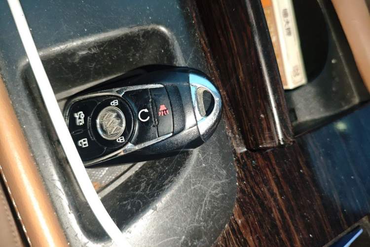 Used Buick LaCrosse 2016 20T Elite Edition Vehicle Key