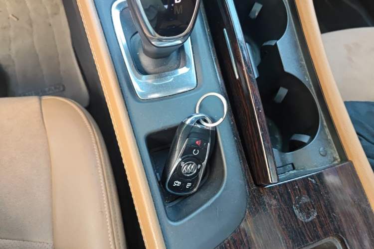Used Buick LaCrosse 2016 20T Luxury Model Vehicle Key