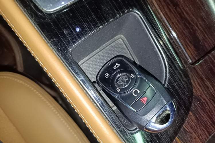 Used Buick LaCrosse 2016 20T Elite Edition Vehicle Key