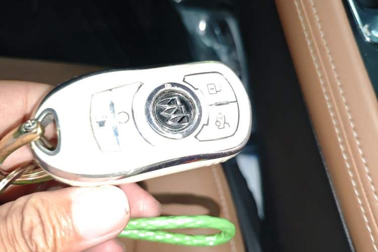 Used Buick LaCrosse 2016 20T Elite Edition Vehicle Key