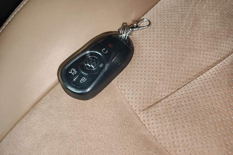 Used Buick LaCrosse 2016 20T Elite Edition Vehicle Key