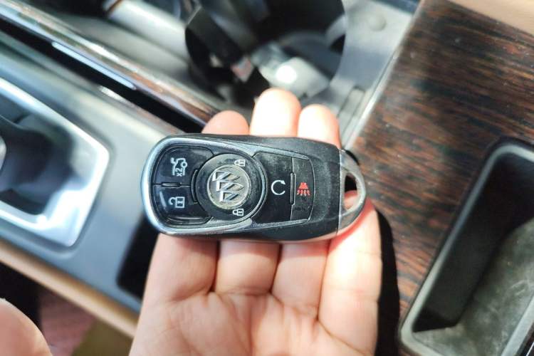 Used Buick LaCrosse 2016 20T Elite Edition Vehicle Key
