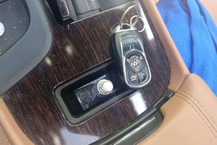 Used Buick LaCrosse 2016 20T Elite Edition Vehicle Key