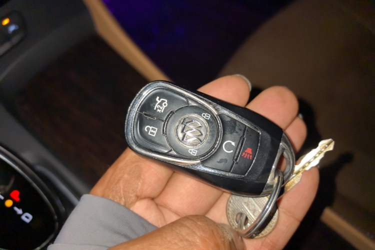 Used Buick LaCrosse 2016 28T Flagship Model Vehicle Key