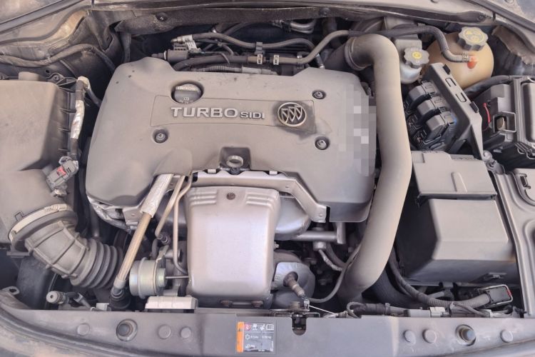 Used Buick LaCrosse 2016 28T Premium Edition Engine Bay