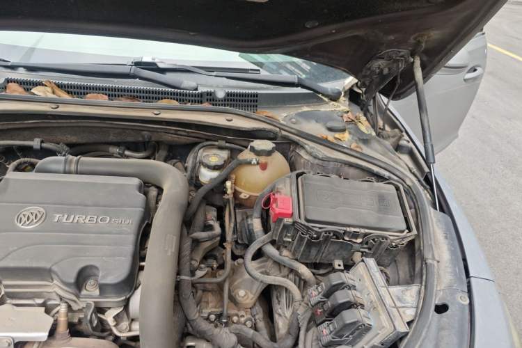 Used Buick LaCrosse 2016 20T Elite Edition Engine Bay Left