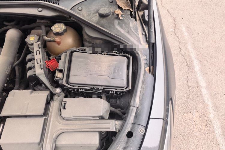 Used Buick LaCrosse 2016 28T Premium Edition Engine Bay Left