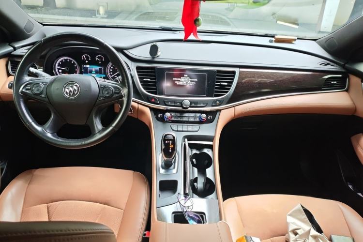 Used Buick LaCrosse 2016 28T Premium Edition Interior 2