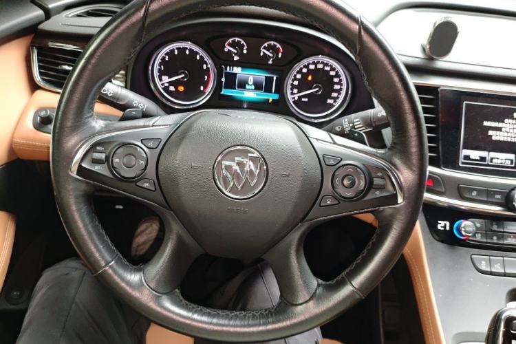 Used Buick LaCrosse 2016 28T Premium Edition Steering Wheel
