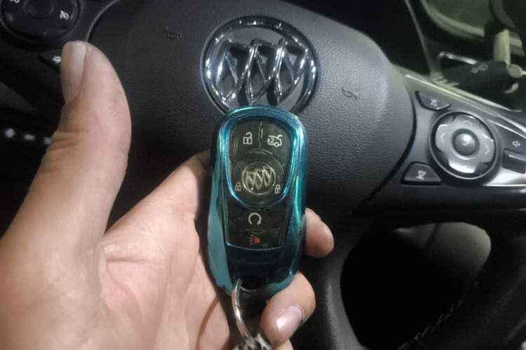 Used Buick LaCrosse 2016 30H Luxury Version Vehicle Key