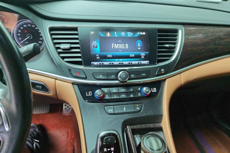 Used Buick LaCrosse 2016 20T Elite Edition Audio And AC Panel