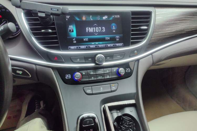 Used Buick LaCrosse 2016 Revised 20T Leading Edition Audio And AC Panel