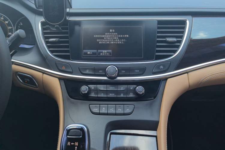 Used Buick LaCrosse 2016 20T Luxury Model Audio And AC Panel