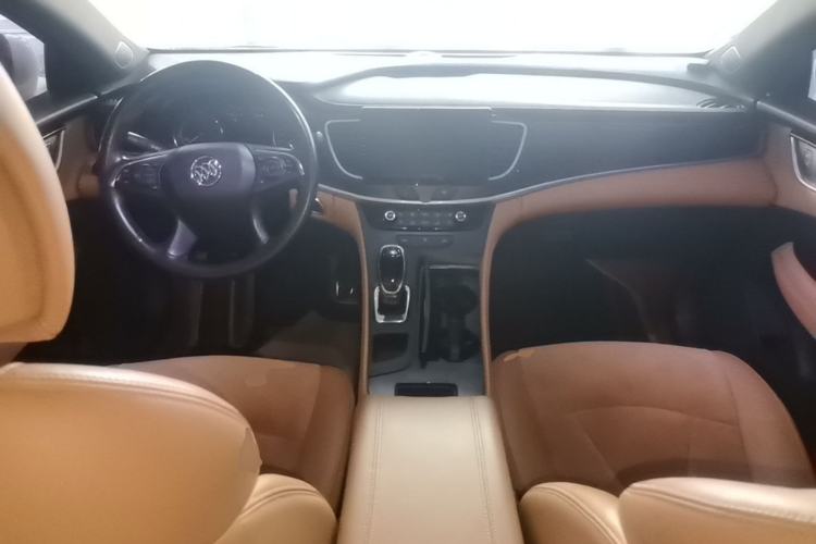 Used Buick LaCrosse 2016 20T Elite Edition Center Console