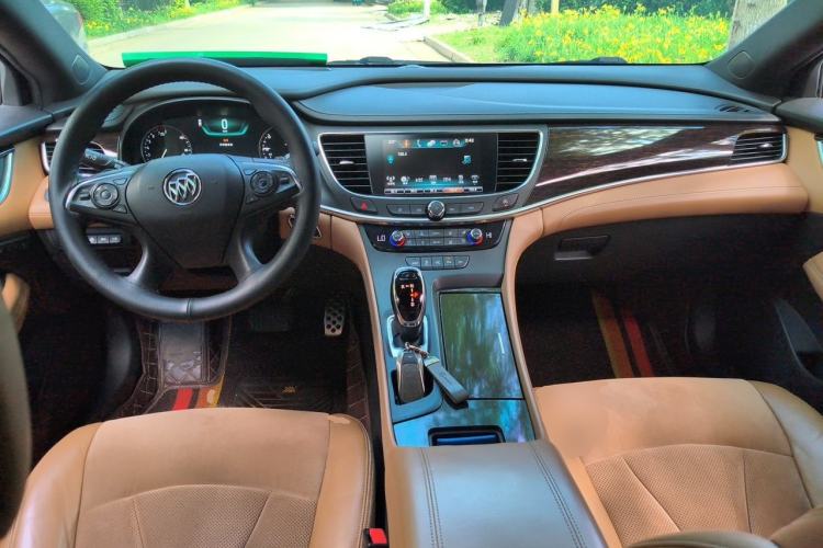 Used Buick LaCrosse 2016 20T Luxury Model Center Console