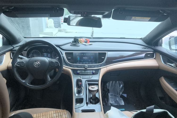 Used Buick LaCrosse 2016 20T Elite Edition Center Console