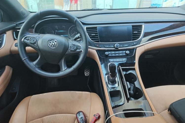 Used Buick LaCrosse 2016 20T Elite Edition Center Console