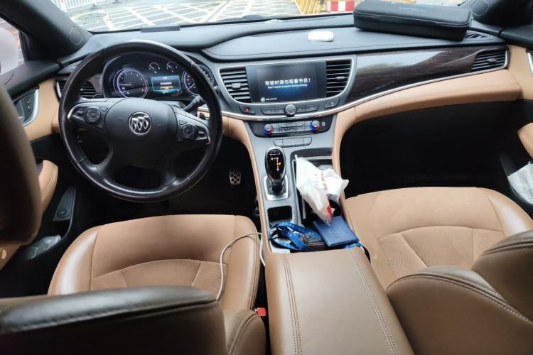 Used Buick LaCrosse 2016 20T Elite Edition Center Console