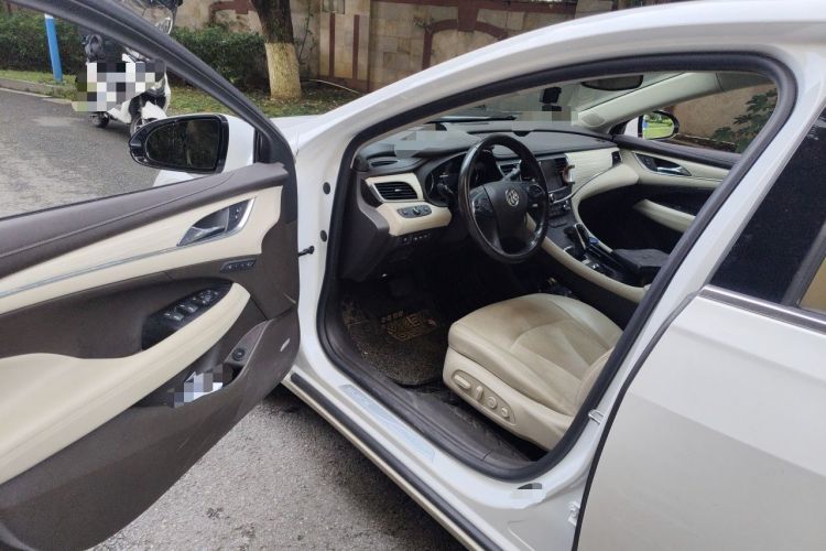 Used Buick LaCrosse 2016 30H Luxury Version Driver Seat