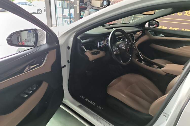 Used Buick LaCrosse 2016 28T Premium Edition Driver Seat