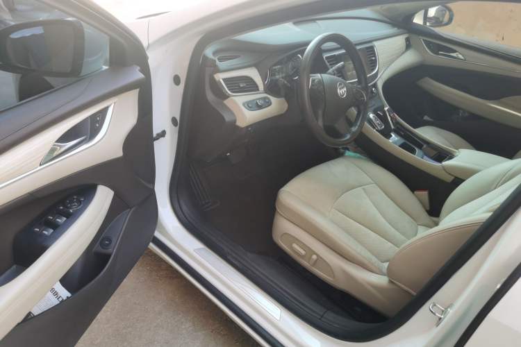 Used Buick LaCrosse 2016 30H Elite Edition Driver Seat