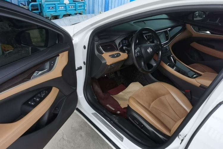 Used Buick LaCrosse 2016 28T Premium Edition Driver Seat