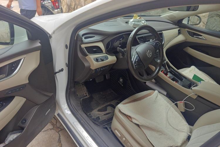 Used Buick LaCrosse 2016 30H Luxury Version Driver Seat