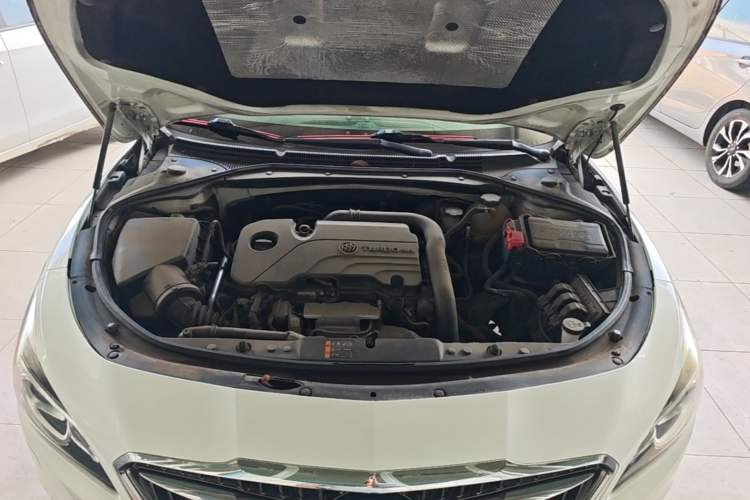 Used Buick LaCrosse 2016 20T Elite Edition Engine Bay