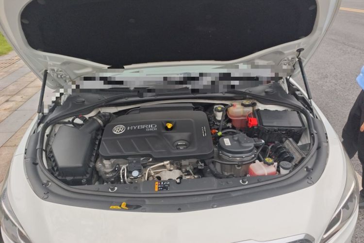 Used Buick LaCrosse 2016 30H Luxury Version Engine Bay