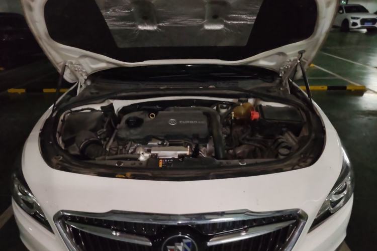 Used Buick LaCrosse 2016 20T Luxury Model Engine Bay